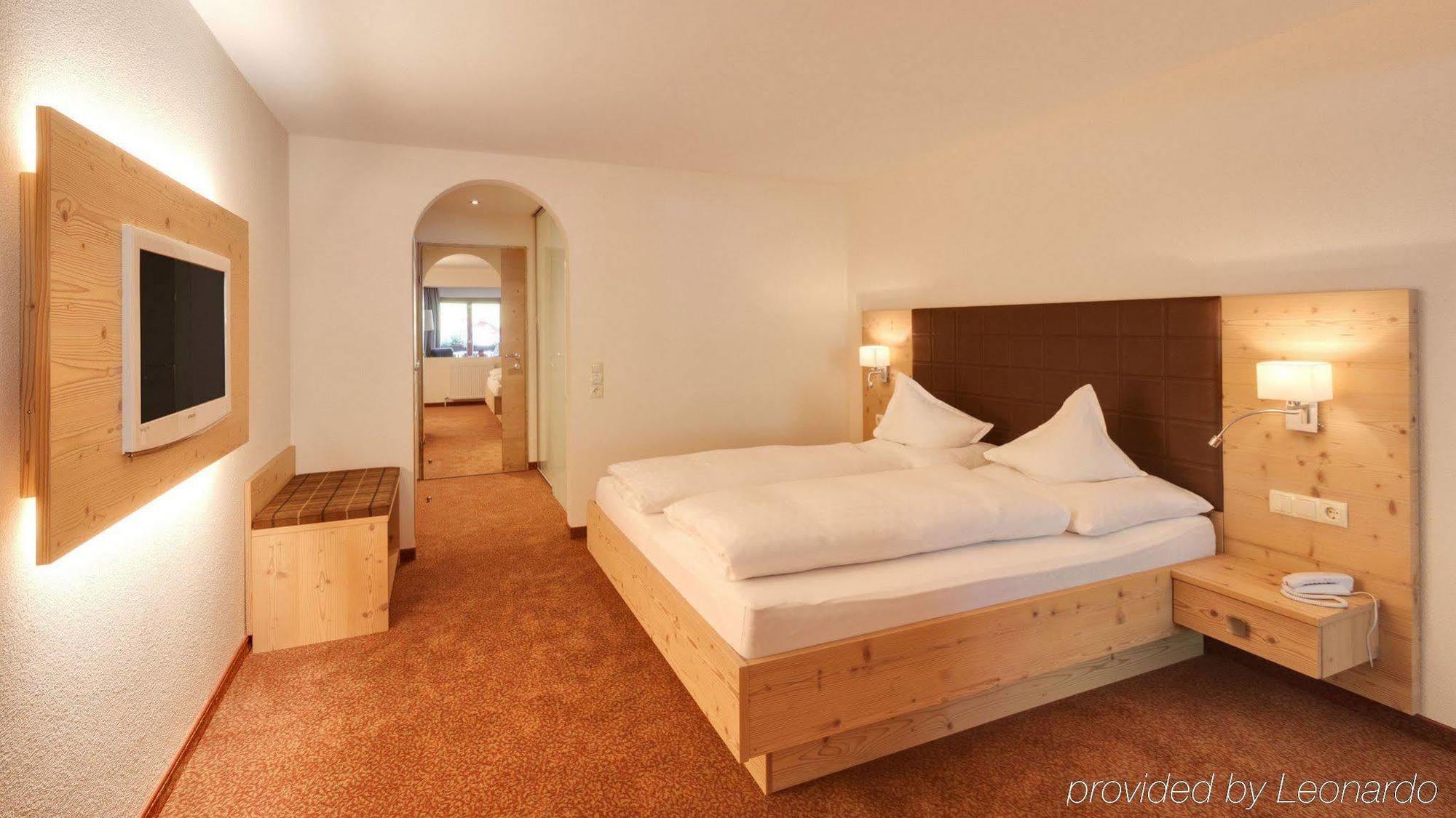 Hotel Nova Gaschurn Quarto foto